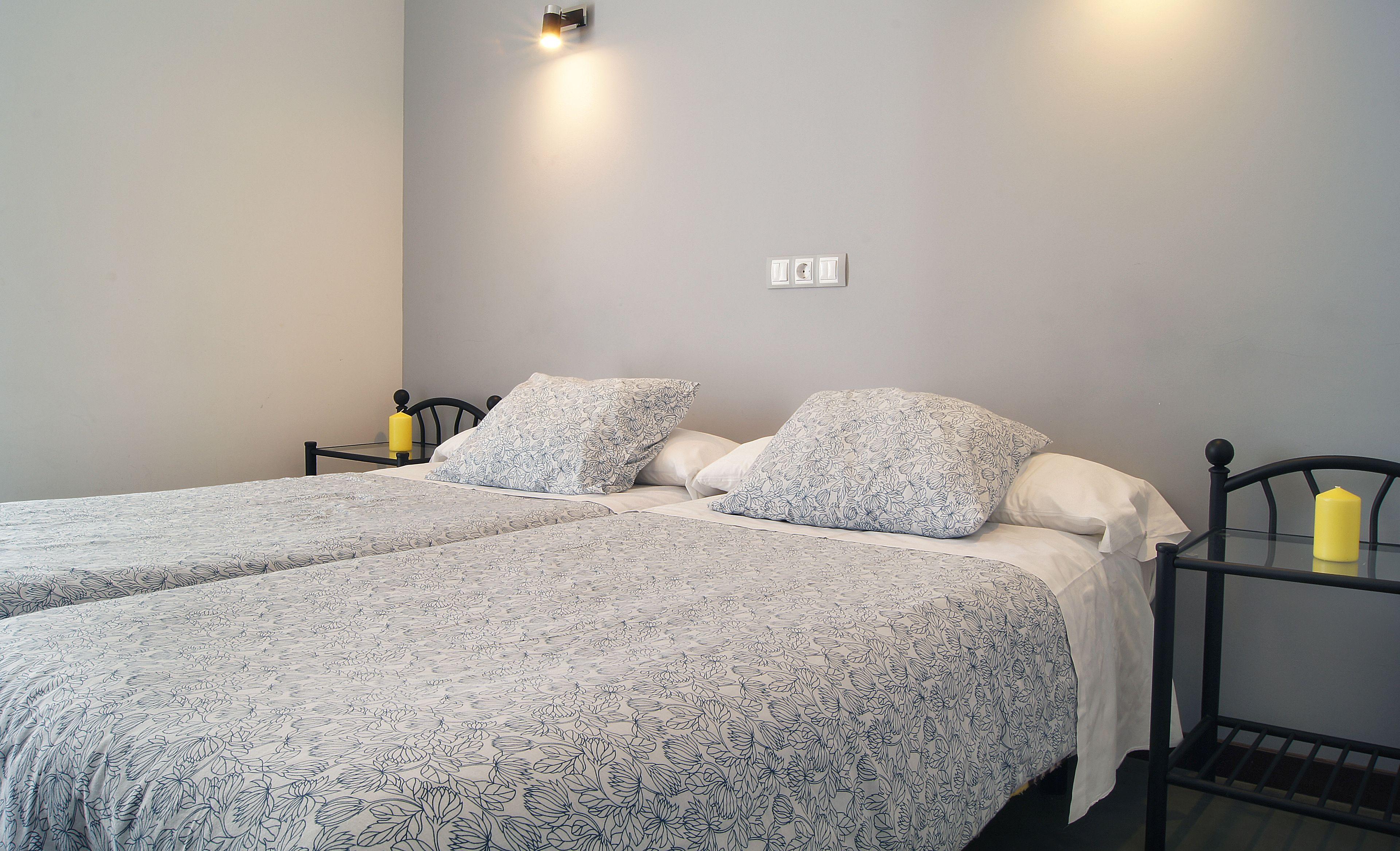 Hostal Cibeles - Madrid — Photos 1